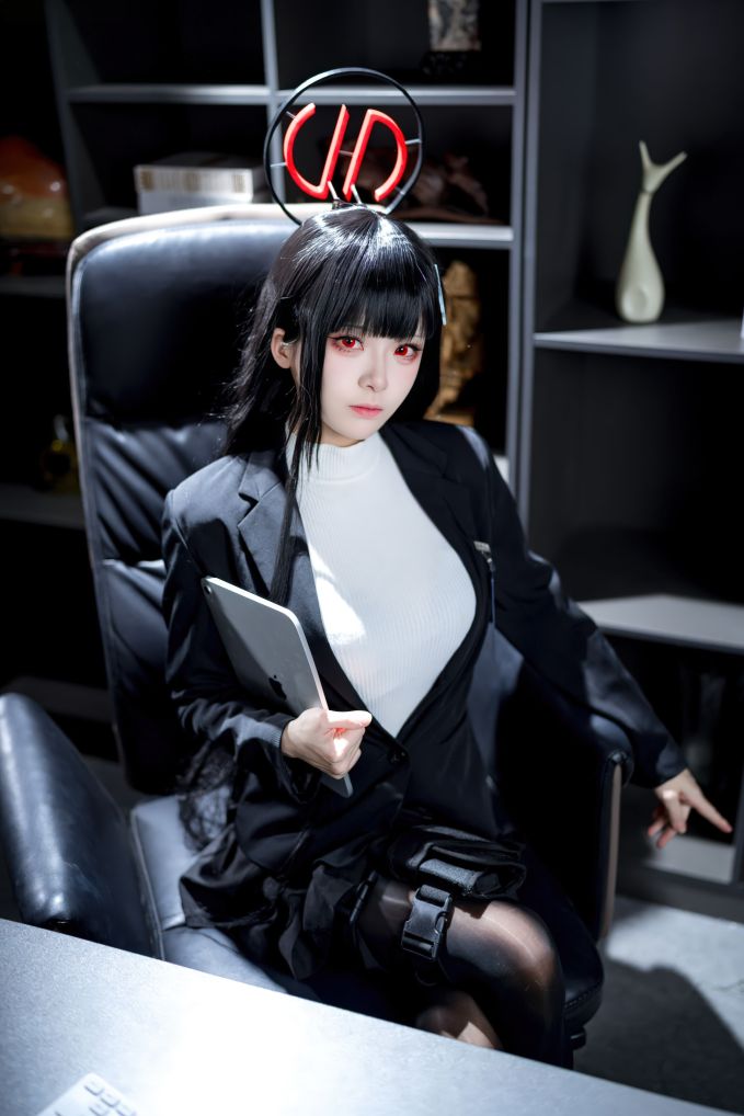 九柒喵 – 蔚蓝档案调月莉音 – 2110