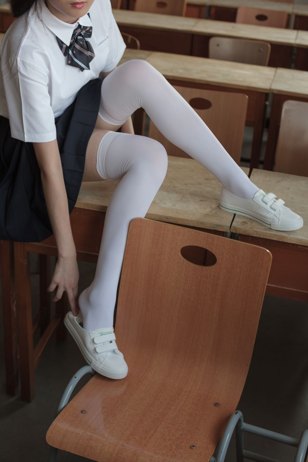 森萝财团 - BETA - 教室里的JK白丝少女 - 3717