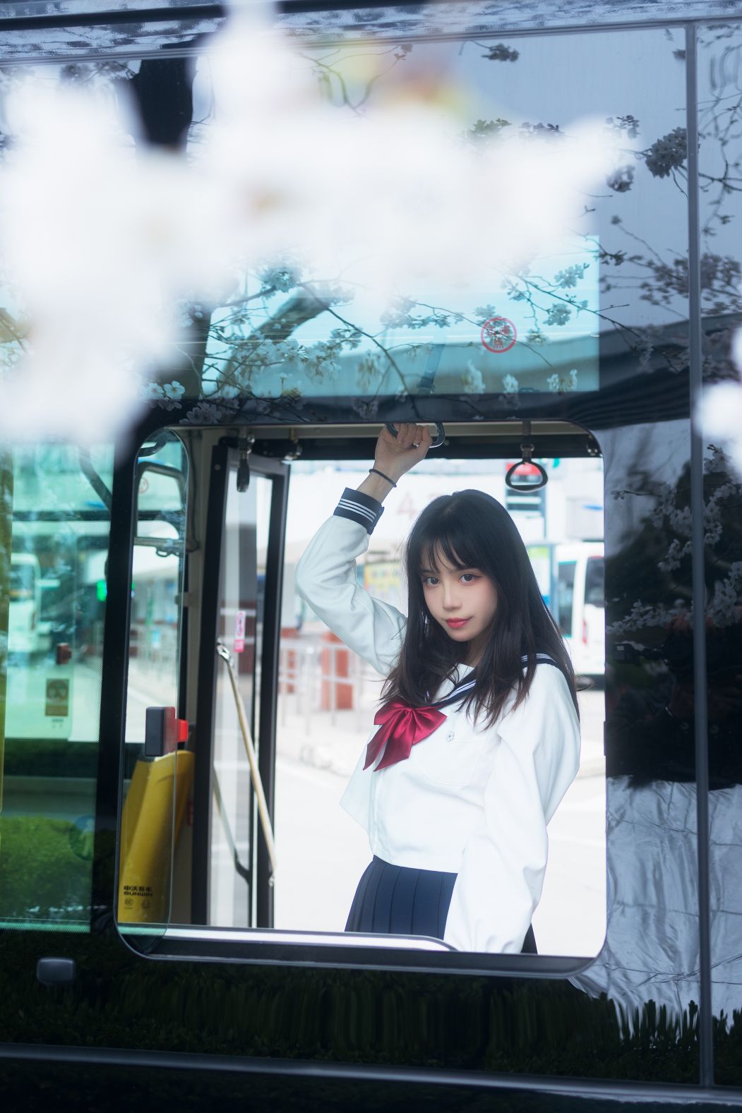 贰加六 – 街边的春 – 1736