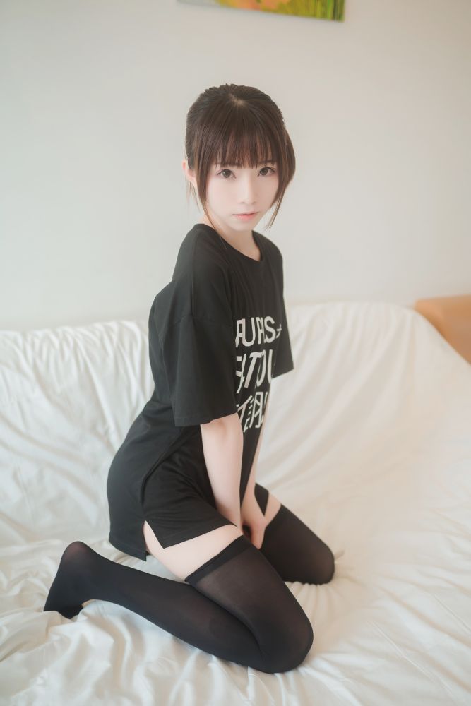 Kitaro绮太郎 - 半袖双马尾 - 4099