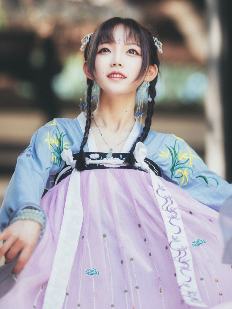 千秋无绝色，悦目是佳人 – 912