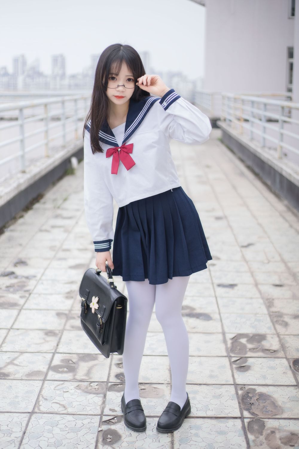 白丝JK萝莉 – 1077