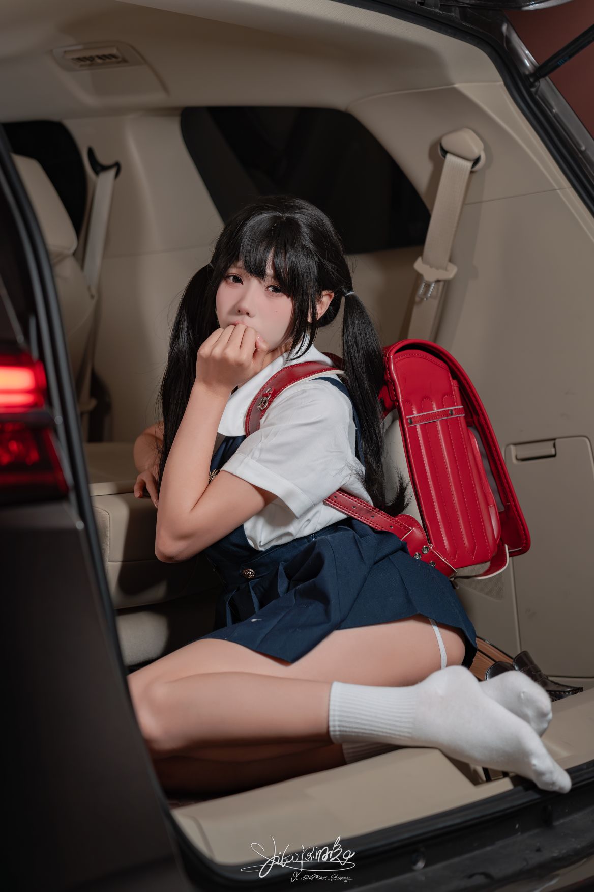 咬一口兔娘 – 捕获水手服 – 1486