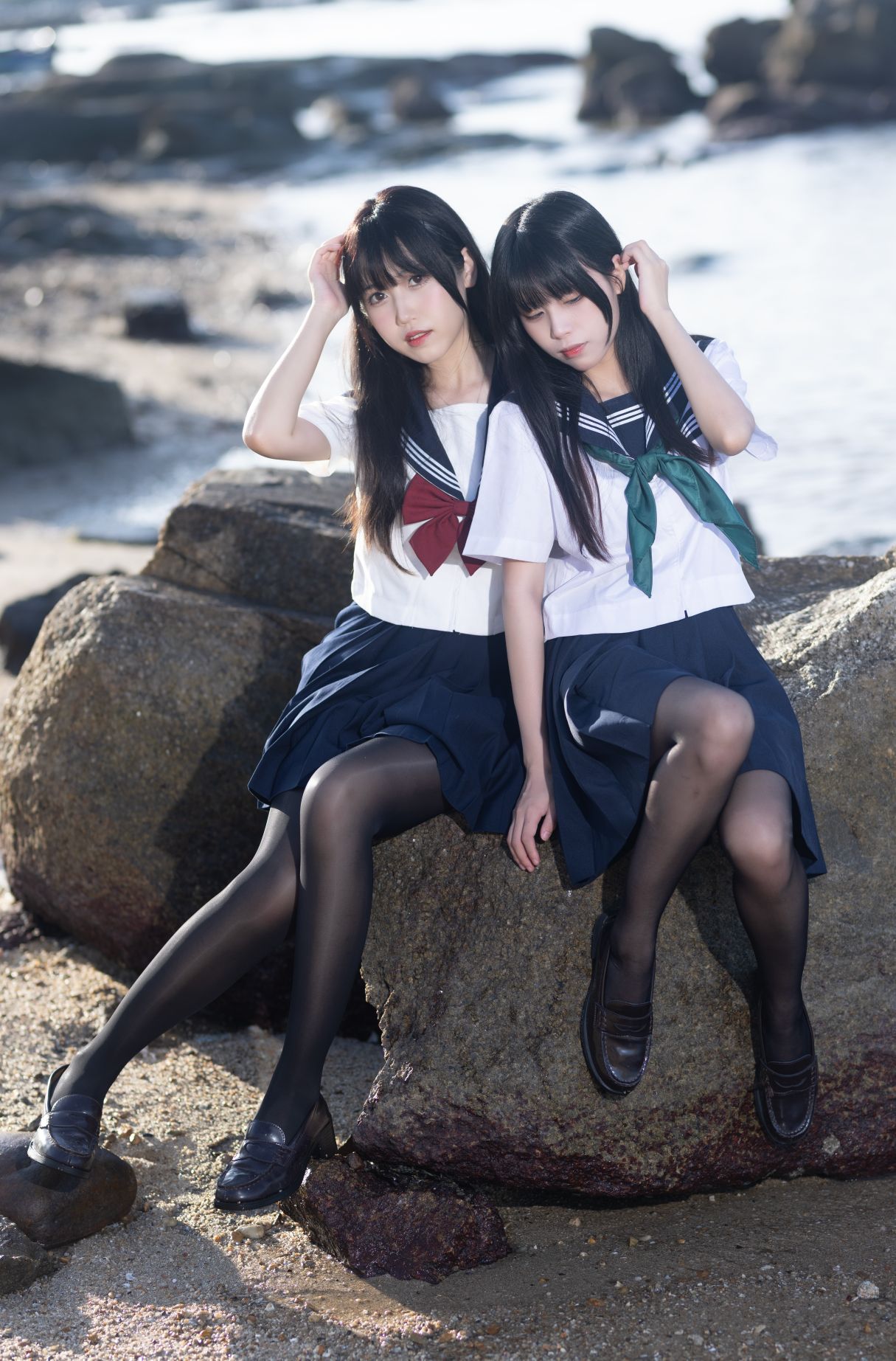 不呆猫三無人型水手服百合黑丝 – 948