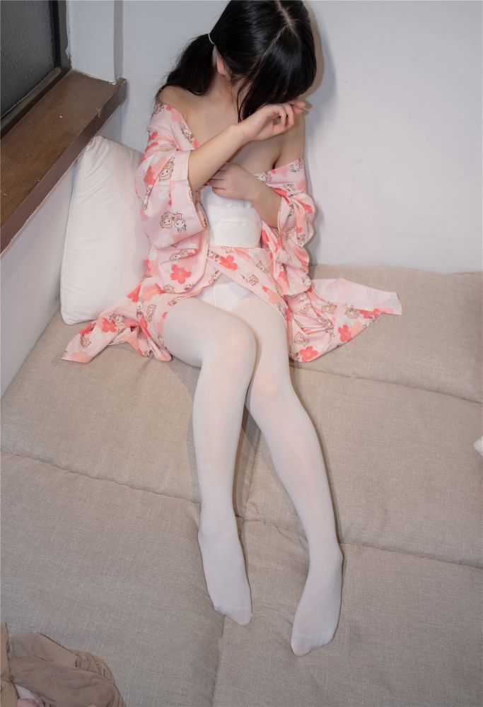 小兔子和服白丝萝莉 – 662