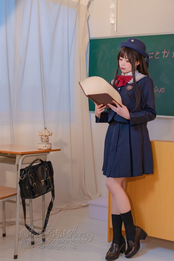 咬一口兔娘 – 入学式 – 2750