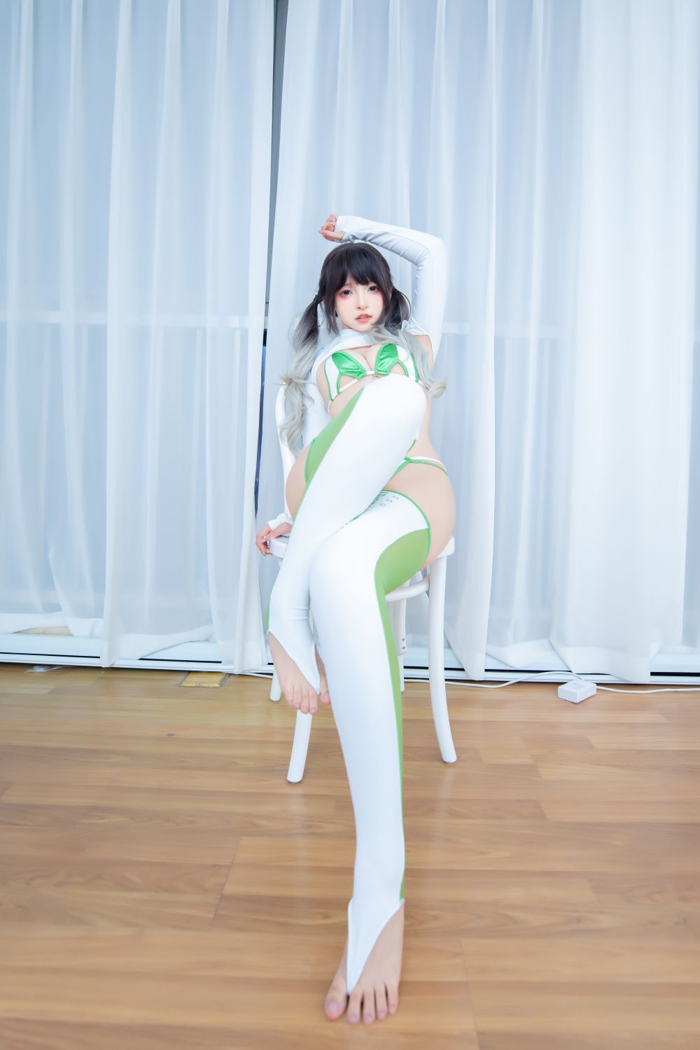 神楽坂真冬 – 赛车女郎 – 2706